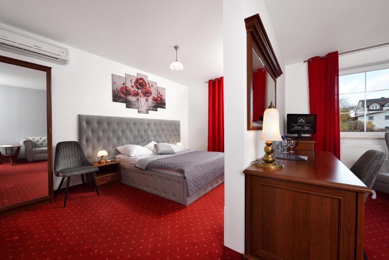 Hotel Agat Piotrków Trybunalski Eksteriør billede