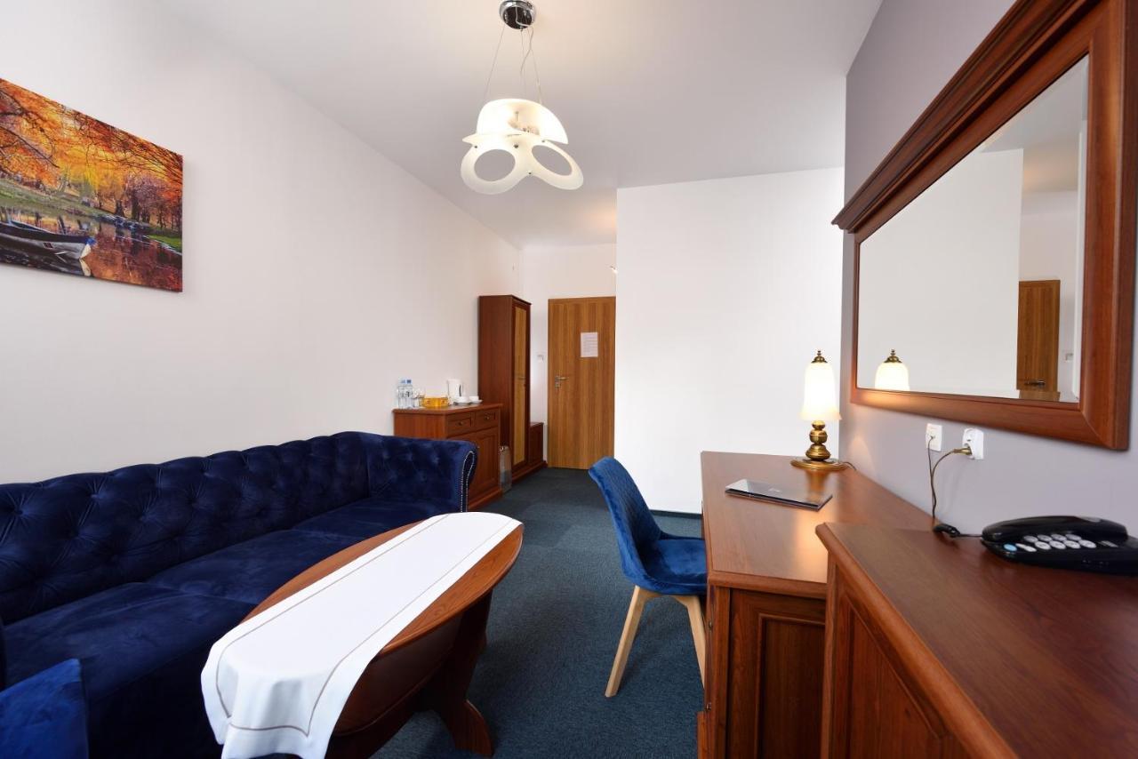 Hotel Agat Piotrków Trybunalski Eksteriør billede